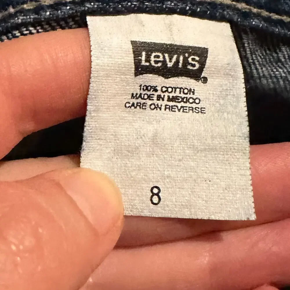 Levis levi dark